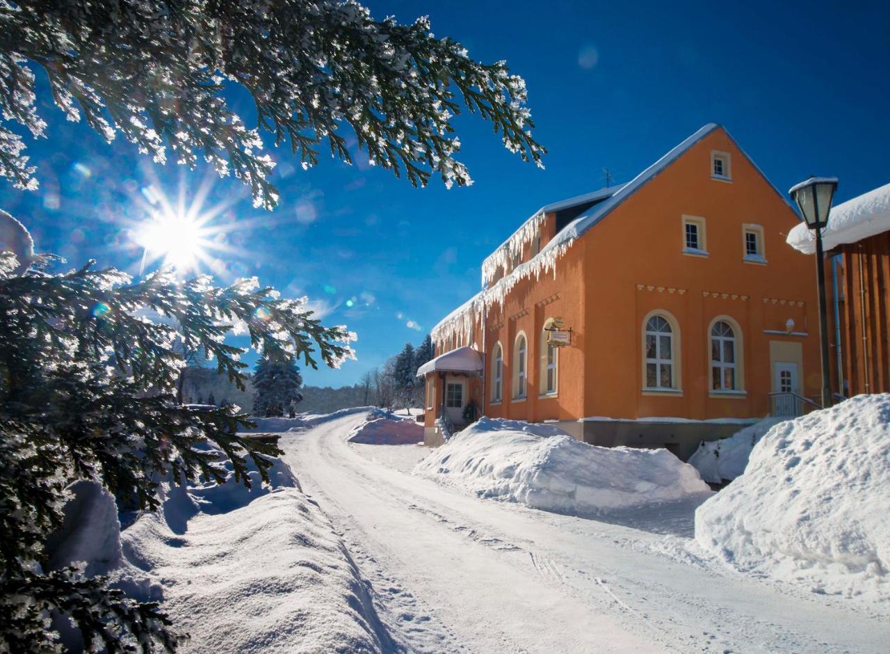 Hotel Landgasthof Wolfsgrund Dorfchemnitz Exterior foto